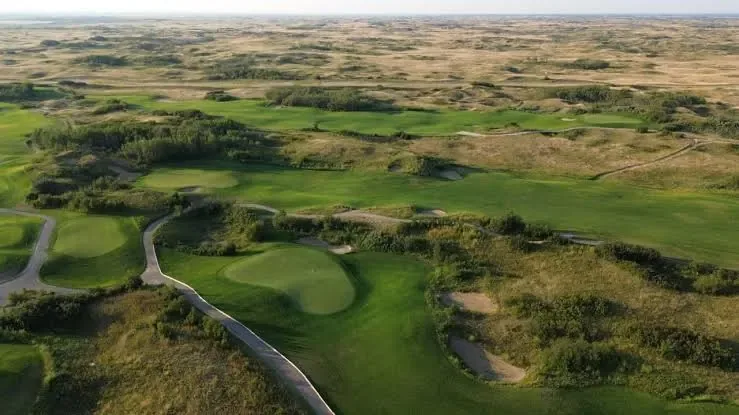 Dakota Dunes Resort, Whitecap